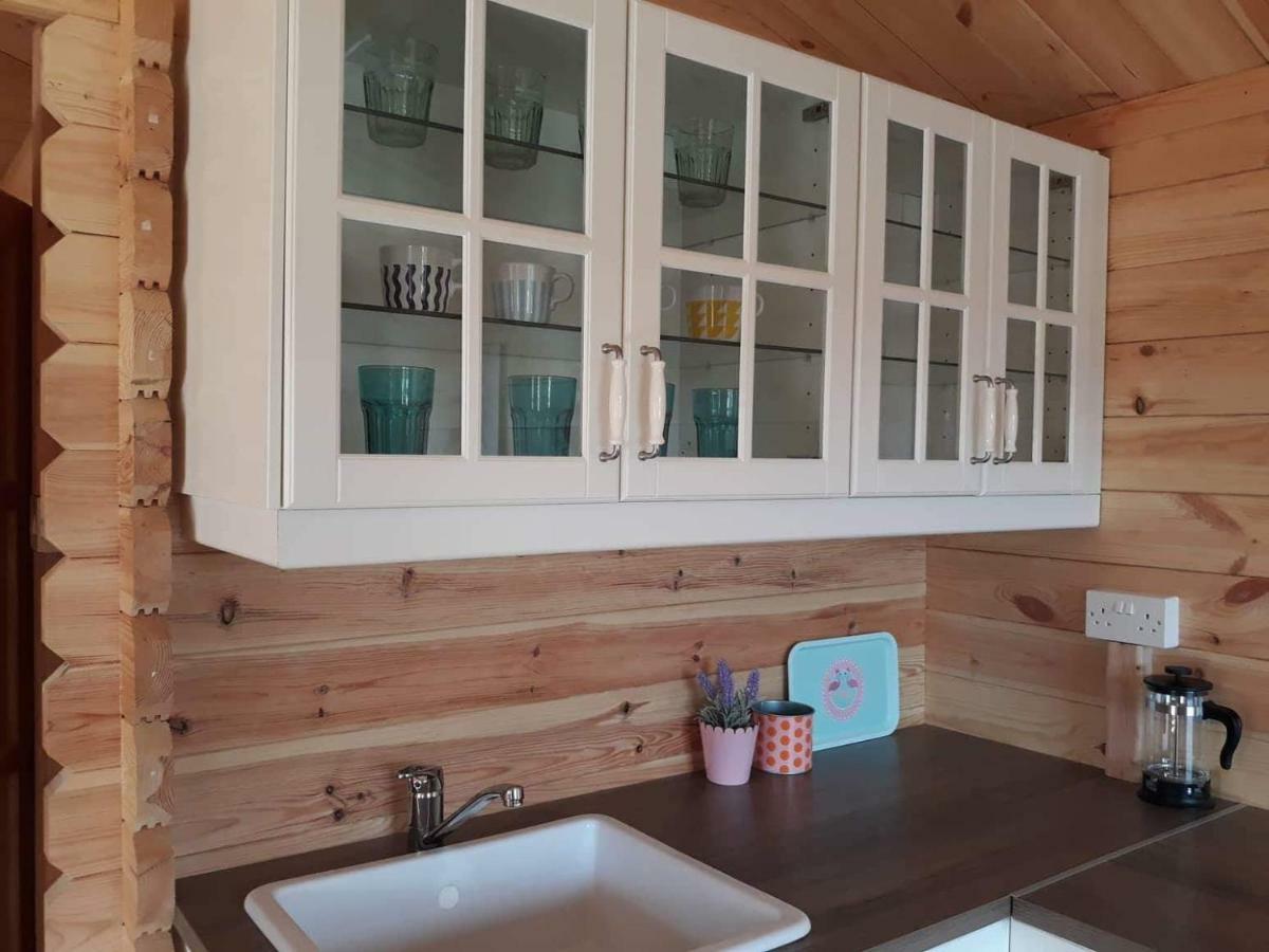 فندق Cyprus Glamping Park Agios Theodoros المظهر الخارجي الصورة